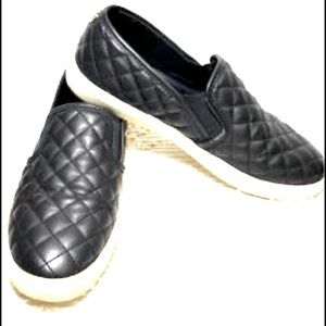 Like New Steve Madden Women's Ecentrcq Slip-On Fashion Sneaker Size 9